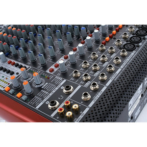 Аналоговый микшер Behringer XENYX UFX1604