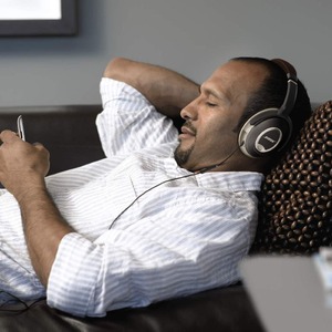 Наушники мониторные с шумоподавлением Bose QuietComfort 15 Brown