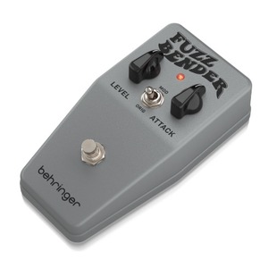 Гитарная педаль эффектов/ примочка Behringer FUZZ BENDER