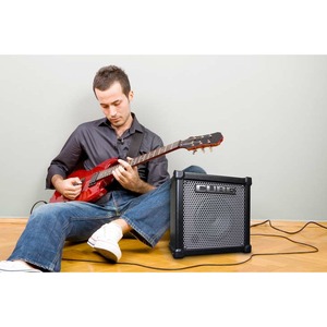 Гитарный комбо Roland Cube-20GX
