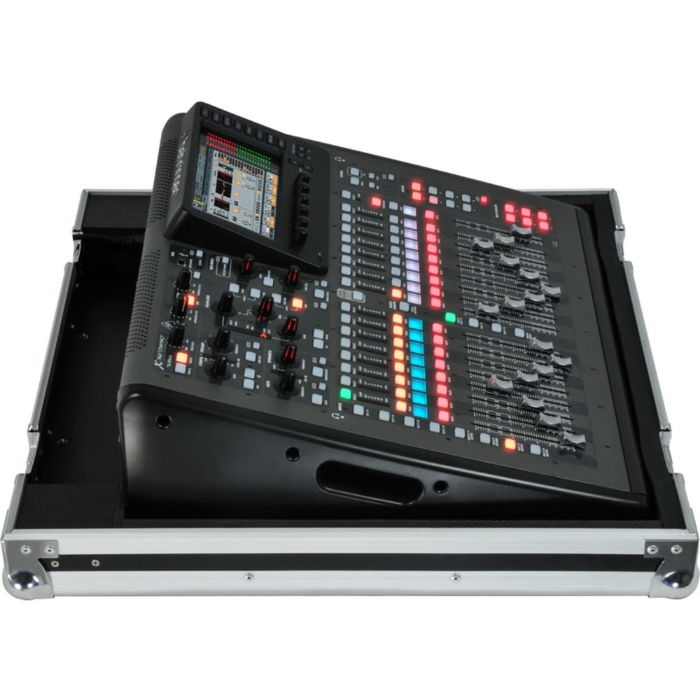 Цифровой микшер Behringer X32 COMPACT-TP