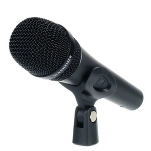 Вокальный микрофон (динамический) Sennheiser MD 435