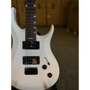 Электрогитара BULLFIGHTER D-180 With bag White