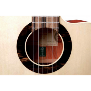 Классическая гитара Alhambra 8.897 Green Sustain CTW E8