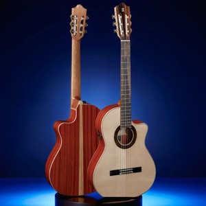 Классическая гитара Alhambra 8.897 Green Sustain CTW E8