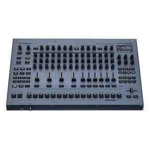 Драм-машина Roland TR-1000