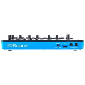 Аналоговый синтезатор Roland J-6