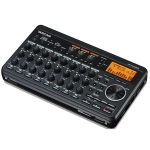 Студийный рекордер/проигрыватель TASCAM DP-008EX