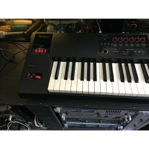 Цифровой синтезатор Roland FA-08