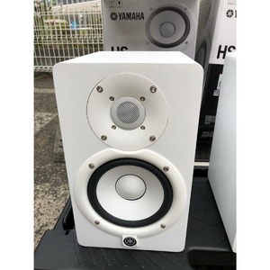 Студийный монитор активный Yamaha HS5W