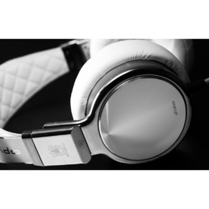 Наушники мониторные классические Perfect Sound d901 White