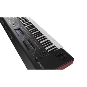 Цифровой синтезатор Yamaha MOXF6