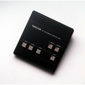 Кабель/аксессуар для студийного оборудования TASCAM RC134